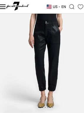 7 for All Mankind DARTED BOYFRIEND JOGGER in Coated Denim size 31